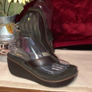 VOLATILE-Dark Brown sandals -Size 7